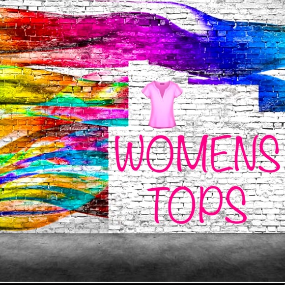 👚WOMENS TOPS SECTION - Picture 1 of 1